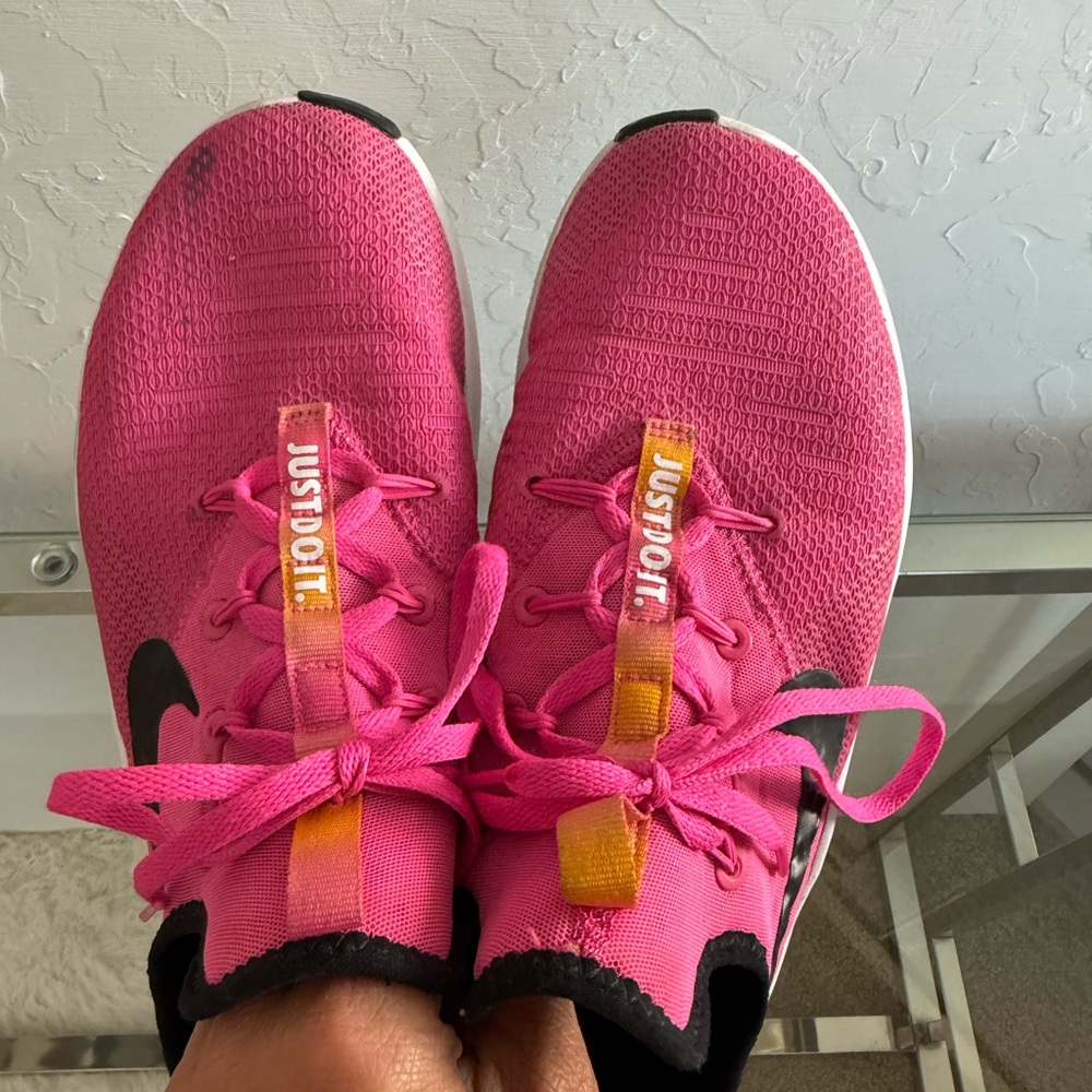 Nike Shoes Women Size 8 Free TR 8 942888-601 Training Pink Running